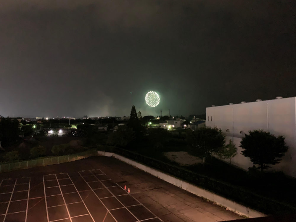 夏まつりからの花火大会＿冨久山町