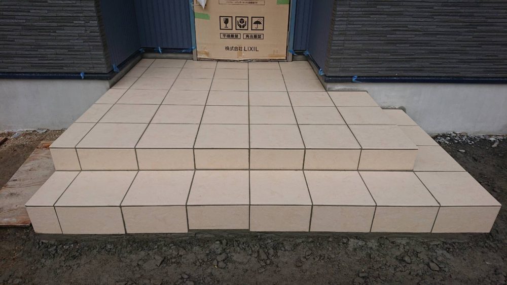 玄関タイルです🏠